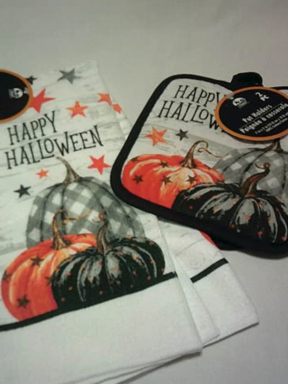 NEW HAPPY HALLOWEEN KITCHEN HAND TOWEL & MATCHING POT HOLDERS SET PUMPKIN DESIGN